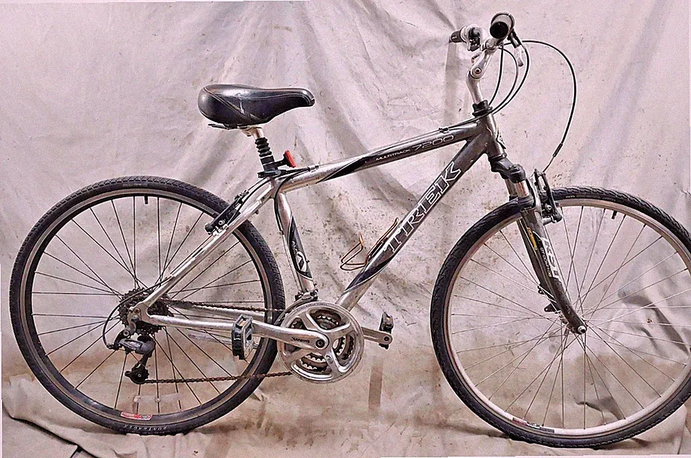 2008 Trek Multitrack 7200 Comfort Hybrid Bike Large 18" Shimano Commuter Cafe :)