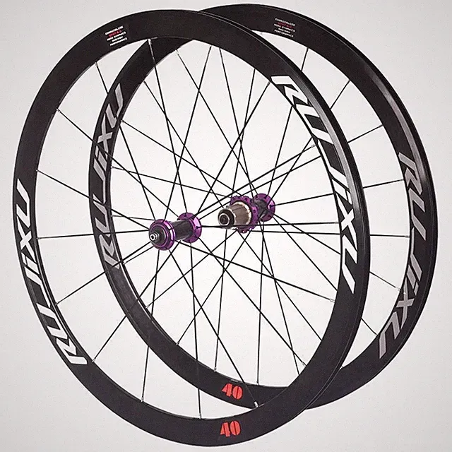 700C Factory Direct Bicycle Wheel Set Clincher V Brake Carbon HUB Pattern Wheel