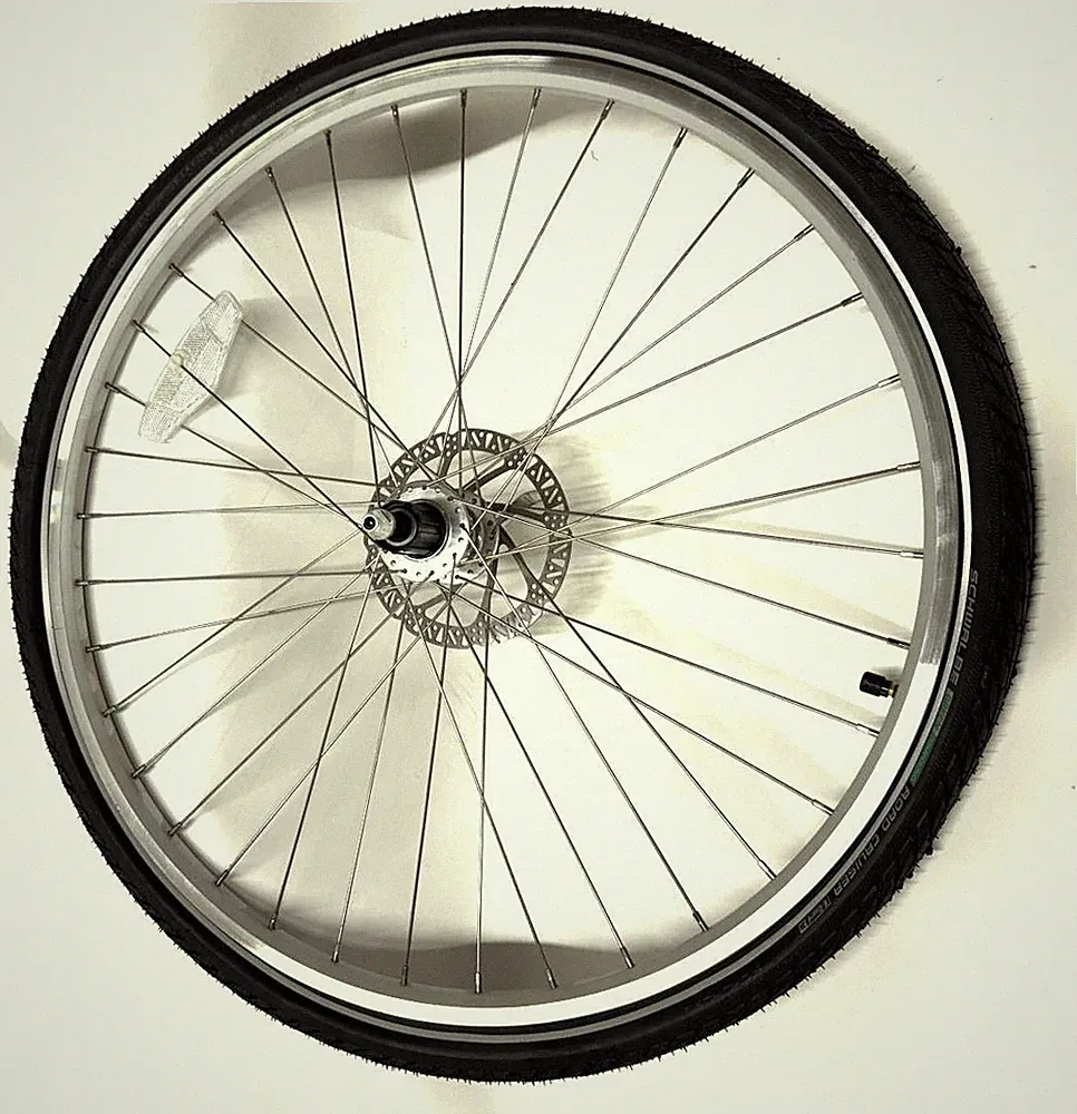 Road Bike Alloy Disc QR Rear Wheel 700c HG 8-11 spd 135mm 36 Sp with Tire / Tube